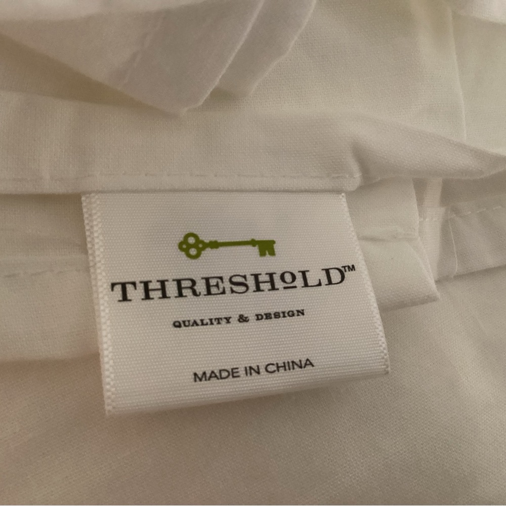 Threshold Off  White Cotton Lightweight Sheet Set - Picture 7 of 7